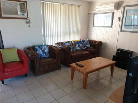 Wallaroo Sunset Home - Accommodation Gladstone 4