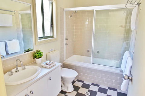 SkyView Villa - Accommodation Gladstone 11