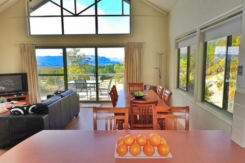 SkyView Villa - Accommodation Gladstone 15