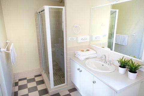 SkyView Villa - Accommodation Gladstone 18