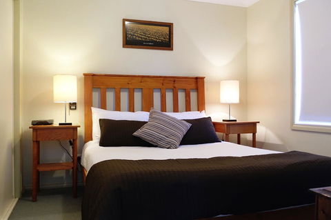 SkyView Villa - Accommodation Gladstone 5
