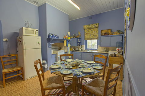 Tanunda Cottages - Accommodation Gladstone 12