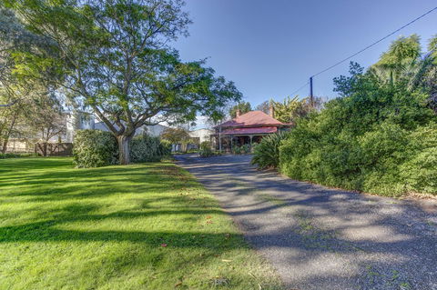 Tanunda Cottages - Accommodation Gladstone 18