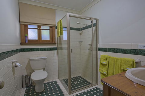 Tanunda Cottages - Accommodation Gladstone 6