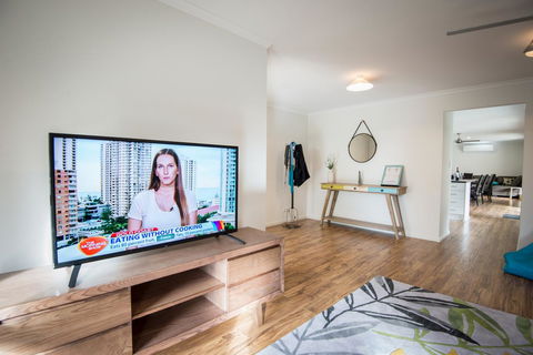 32 West B&B - Accommodation Gladstone 14