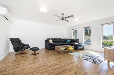 32 West B&B - Accommodation Gladstone 12