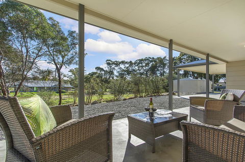 32 West B&B - Accommodation Gladstone 7