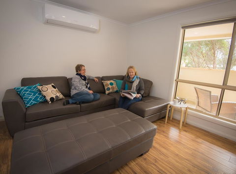 32 West B&B - Accommodation Gladstone 28