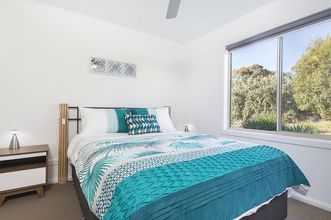 32 West B&B - Accommodation Gladstone 2