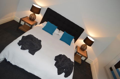 Two Cow Cottage Bed & Breakfast - Accommodation Gladstone 17