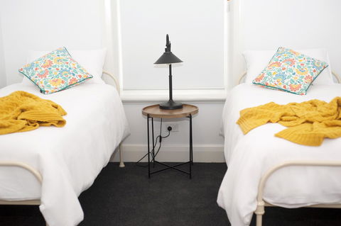 Two Cow Cottage Bed & Breakfast - Accommodation Gladstone 29