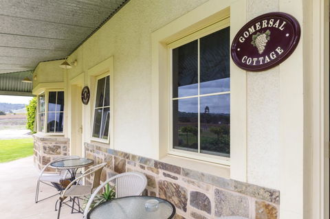 Barossa Vineyard Cottages - Accommodation Gladstone 11
