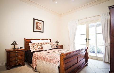 Barossa Vineyard Cottages - Accommodation Gladstone 32