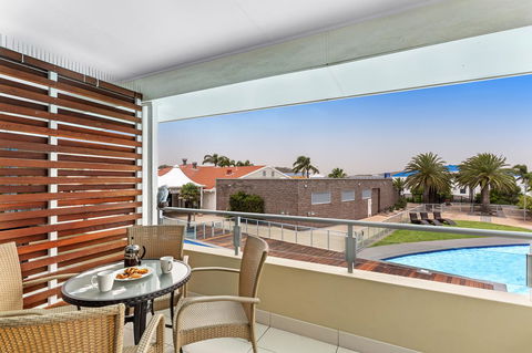 Pacific Blue 278-265 Sandy Pt Rd- Dual Key Access, Wifi, Linen And Air Conditioning - Accommodation Gladstone 3