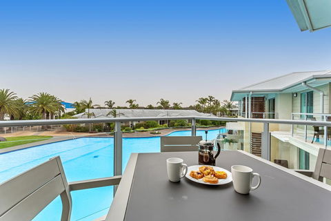 Pacific Blue 278-265 Sandy Pt Rd- Dual Key Access, Wifi, Linen And Air Conditioning - Accommodation Gladstone 0