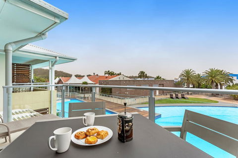 Pacific Blue 278-265 Sandy Pt Rd- Dual Key Access, Wifi, Linen And Air Conditioning - Accommodation Gladstone 1