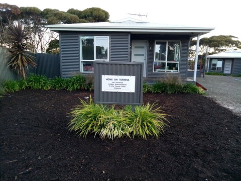Home On Torrens - Accommodation Gladstone 7