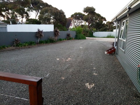 Home On Torrens - Accommodation Gladstone 4