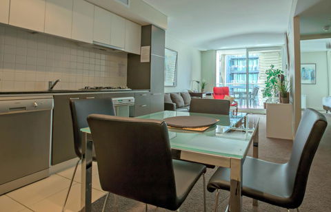 Adelaide DressCircle Apartments - North Terrace - Accommodation Gladstone 0