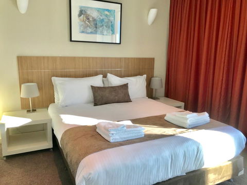 Adelaide DressCircle Apartments - North Terrace - Accommodation Gladstone 5