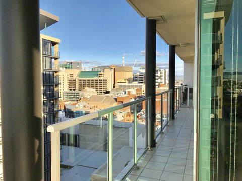 Adelaide DressCircle Apartments - North Terrace - Accommodation Gladstone 8
