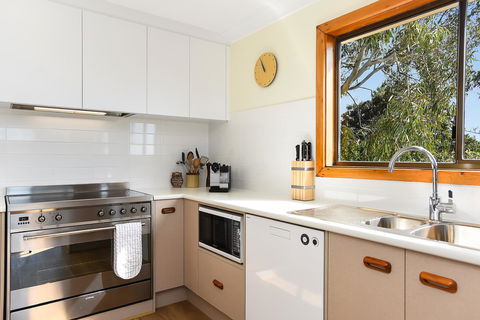Port Of Call - Port Willunga - C21 SouthCoast Holidays - Accommodation Gladstone 7