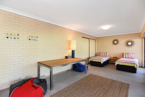 Port Of Call - Port Willunga - C21 SouthCoast Holidays - Accommodation Gladstone 21