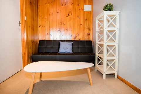 Seppelts View Cabins - Accommodation Gladstone 4