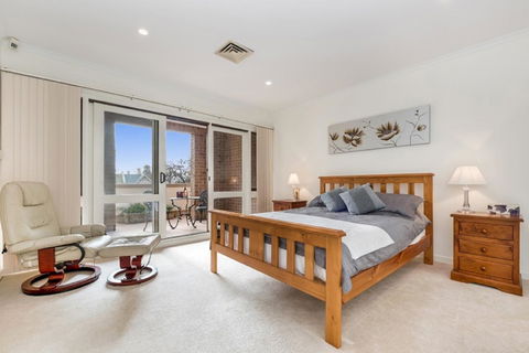 Adelaide Style Accommodation-Close To City-North Adelaide-3 Bdrm- FREE Parking - Accommodation Gladstone 14