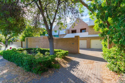 Adelaide Style Accommodation-Close To City-North Adelaide-3 Bdrm- FREE Parking - Accommodation Gladstone 22