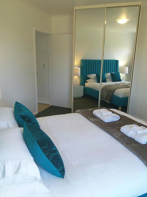 Spacious 4 BR And 2 Bathrooms City Apartment - Accommodation Gladstone 15