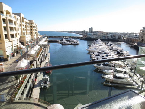 Lights Landing Apartments - Accommodation Gladstone 4