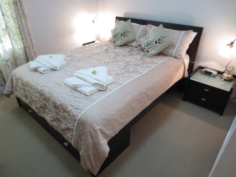 Lights Landing Apartments - Accommodation Gladstone 24