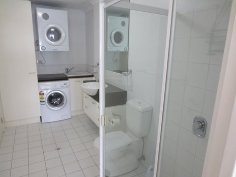 Lights Landing Apartments - Accommodation Gladstone 36