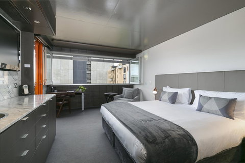 The Soho Hotel - Accommodation Gladstone 21
