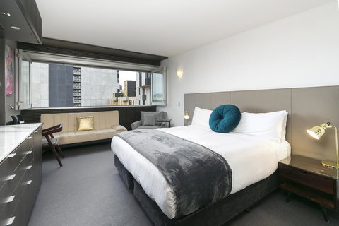 The Soho Hotel - Accommodation Gladstone 17