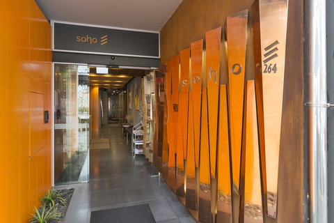 The Soho Hotel - Accommodation Gladstone 12