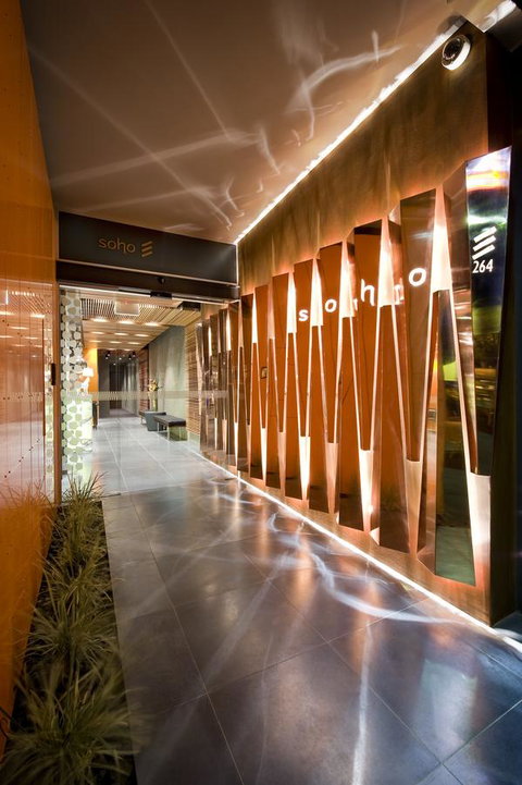 The Soho Hotel - Accommodation Gladstone 7