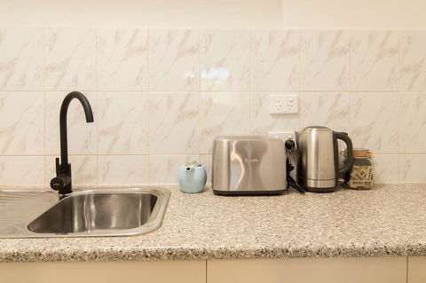The Manor Basket Range - Accommodation Gladstone 9