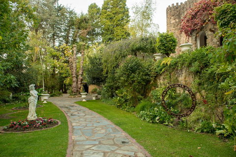 The Manor Basket Range - Accommodation Gladstone 17