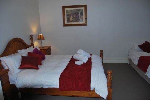 Jacaranda Cottage - Accommodation Gladstone 10