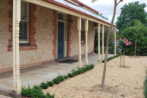 Jacaranda Cottage - Accommodation Gladstone 12