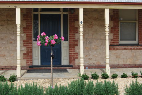 Jacaranda Cottage - Accommodation Gladstone 1