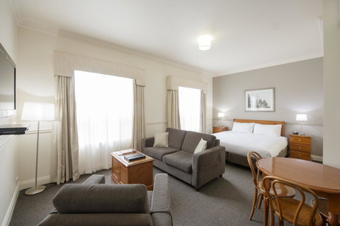 Majestic Tynte Street Apartments - Accommodation Gladstone 9