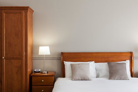 Majestic Tynte Street Apartments - Accommodation Gladstone 12