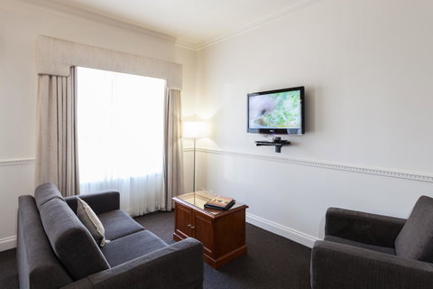 Majestic Tynte Street Apartments - Accommodation Gladstone 23