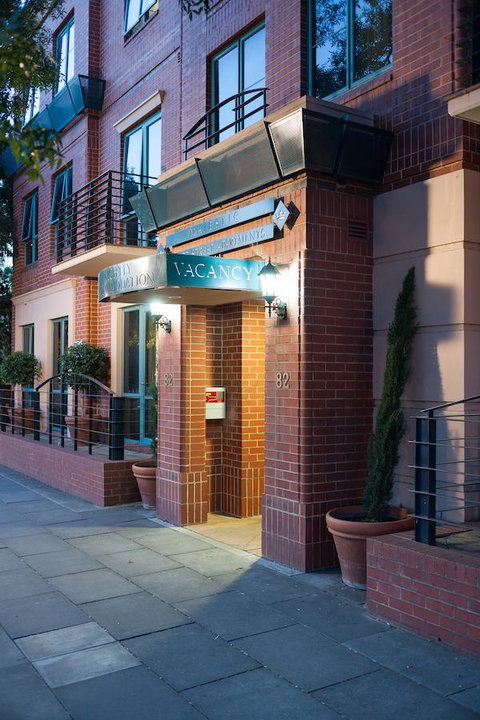 Majestic Tynte Street Apartments - Accommodation Gladstone 1
