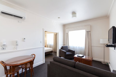 Majestic Tynte Street Apartments - Accommodation Gladstone 22