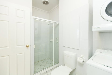 Majestic Tynte Street Apartments - Accommodation Gladstone 20