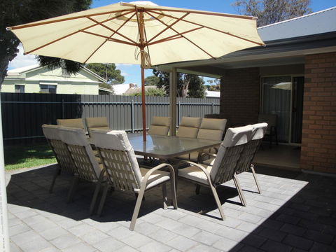 White Sands Retreat - Accommodation Gladstone 9